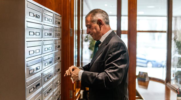 Conserjería en comunidades: mucho más que abrir la puerta